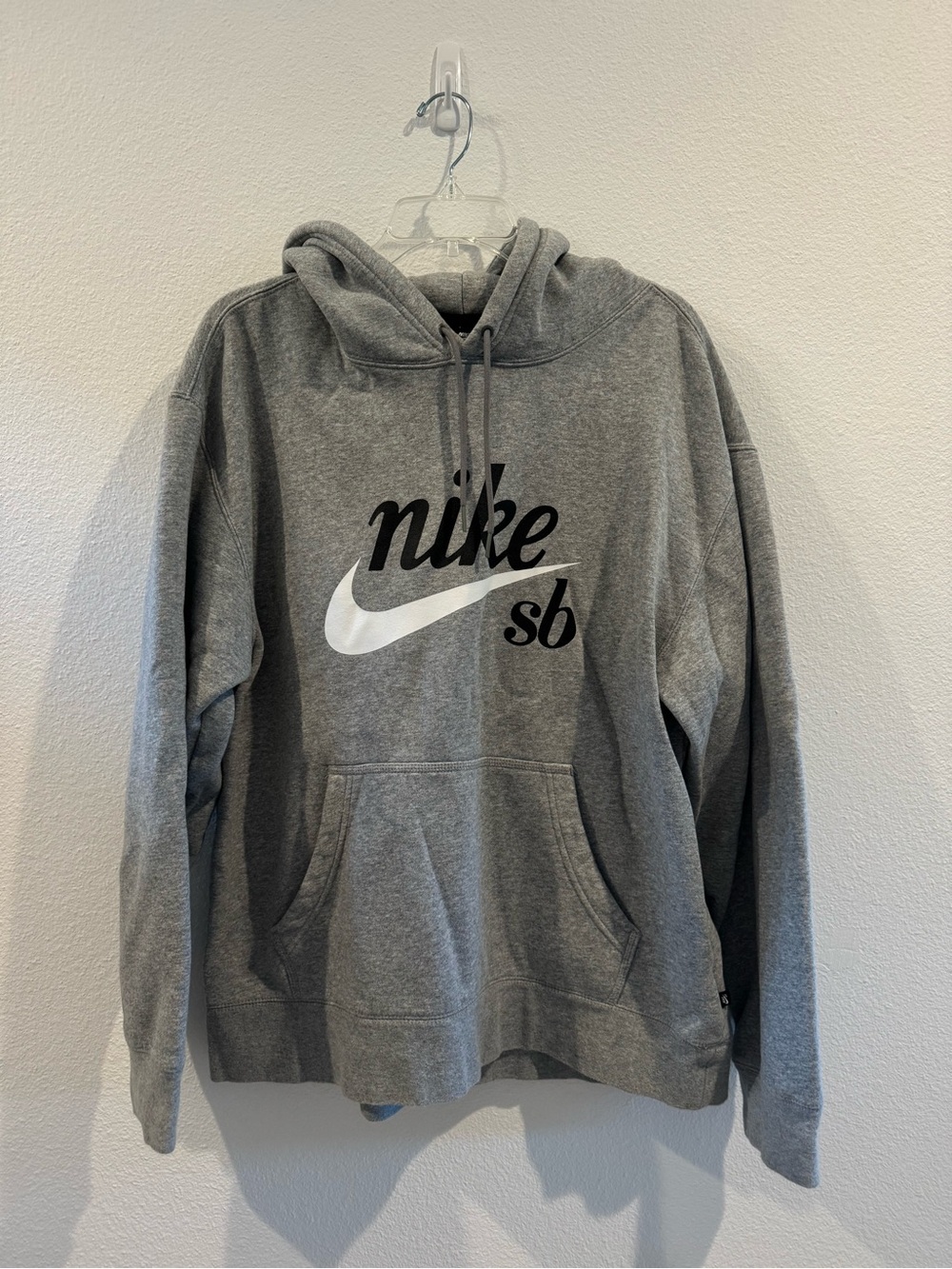 Nike SB Men's Gray Hoodie